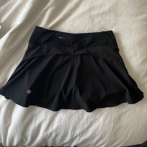 Lululemon Play off the Pleats Skirt